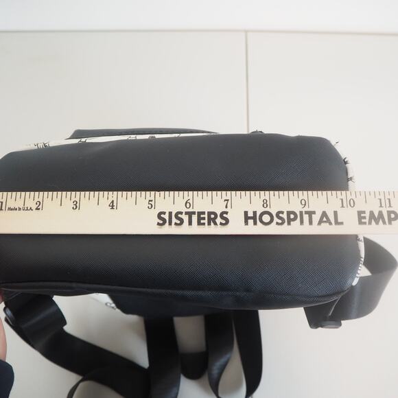 BioWorld Snoopy Charlie Brown Peanuts Gang Backpack White Black Cartoon Drawings - Picture 5 of 15